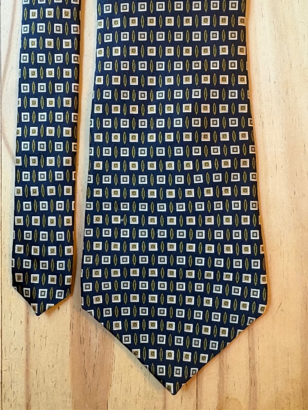Vintage Zylos George Machado Men's Silk Tie - 4" Wide